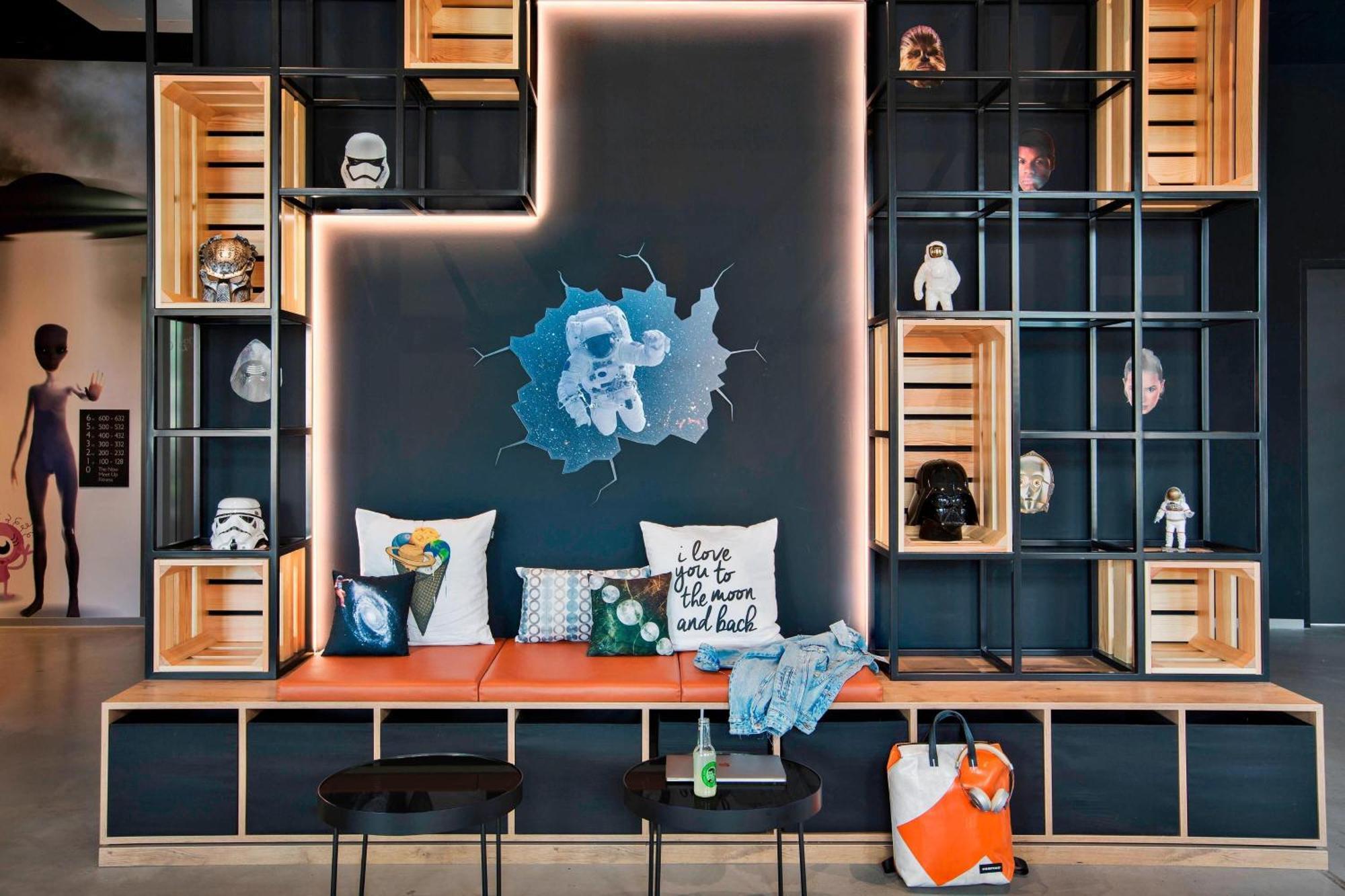 Moxy Darmstadt Bagian luar foto