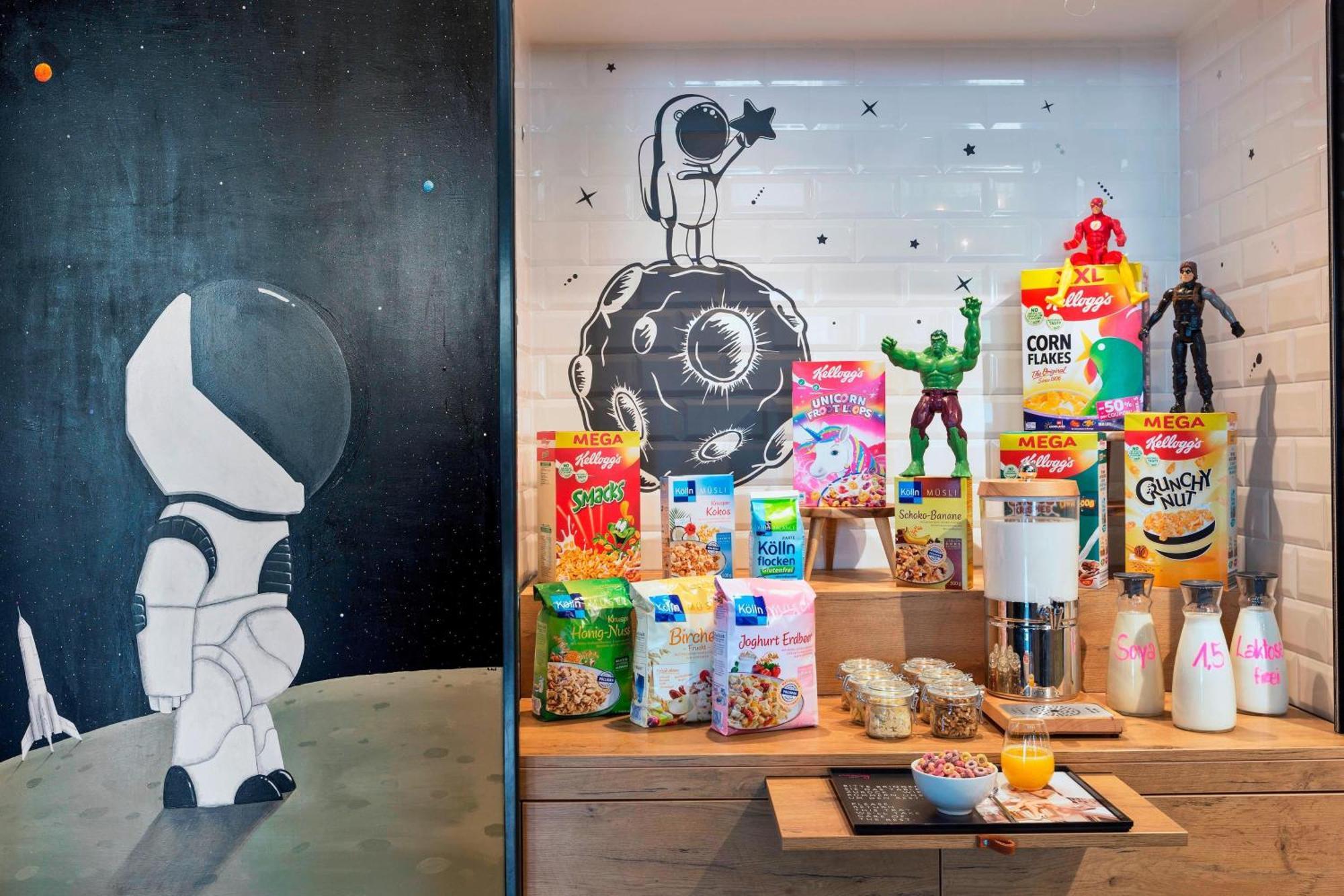 Moxy Darmstadt Bagian luar foto