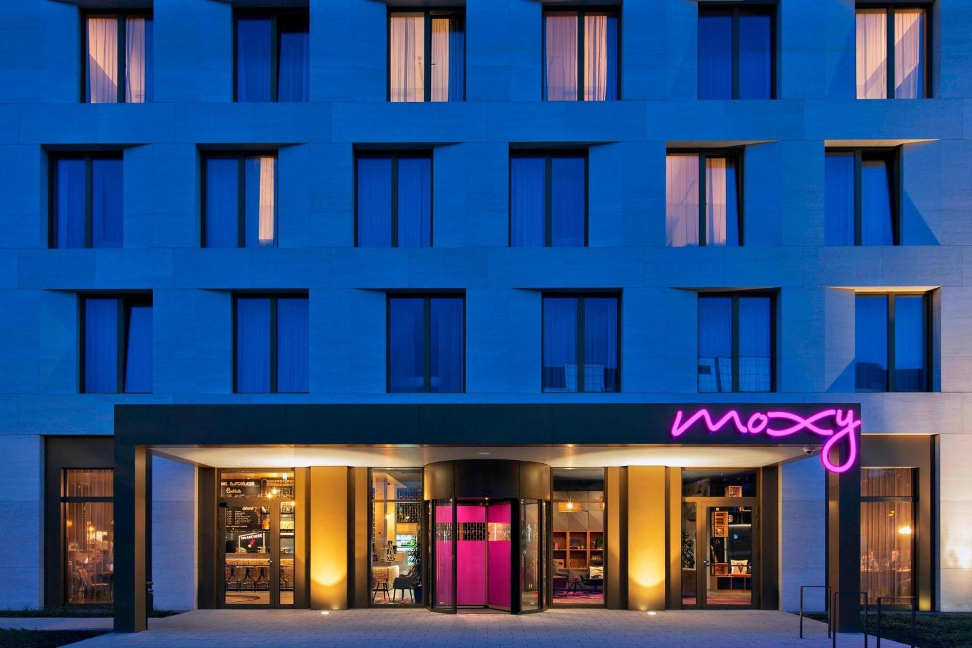 Moxy Darmstadt Bagian luar foto